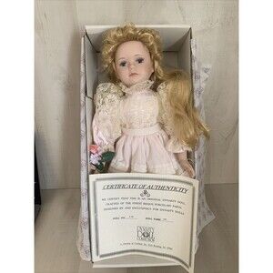 Vintage Rare Porcelain doll  Dynasty Doll Collection Doll “Amy” D793